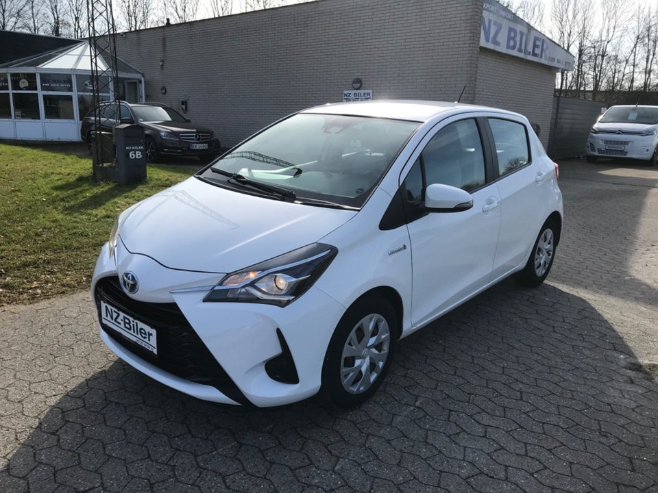 Toyota Yaris 1,5 Hybrid H2 e-CVT Van 5d