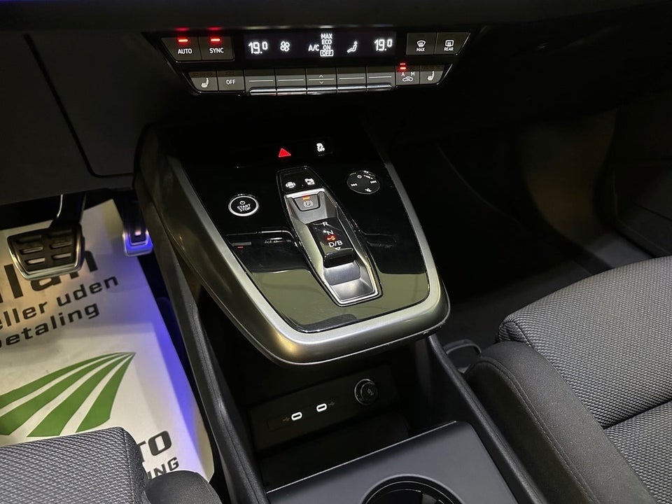 Audi Q4 e-tron 40  5d