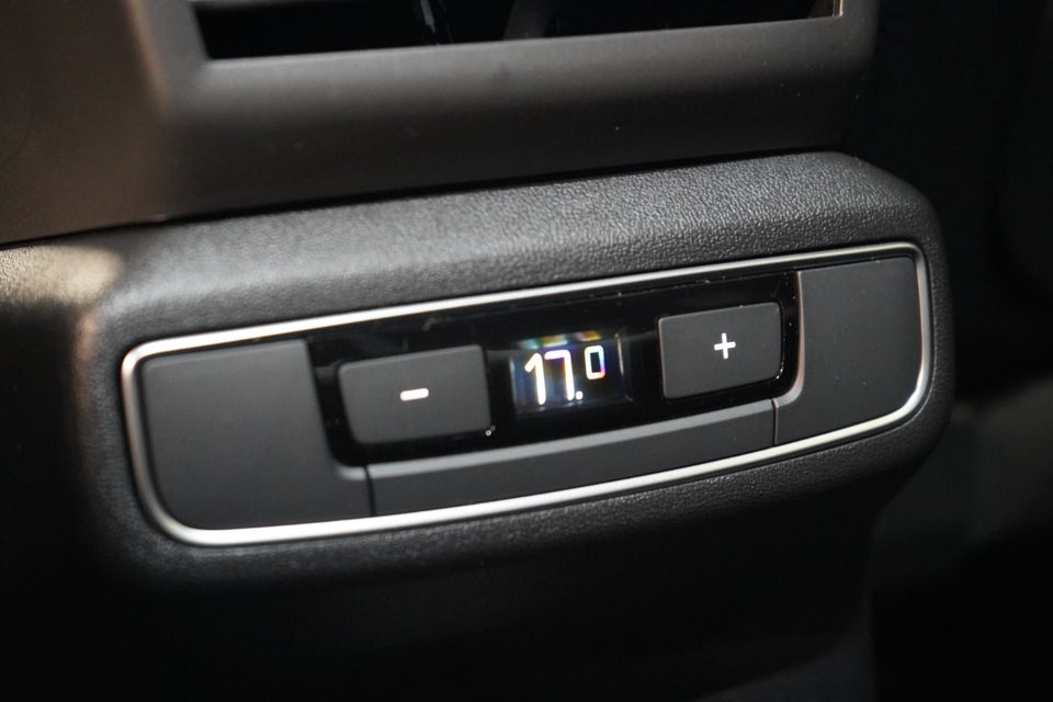 Audi Q4 e-tron 45 S-line 5d