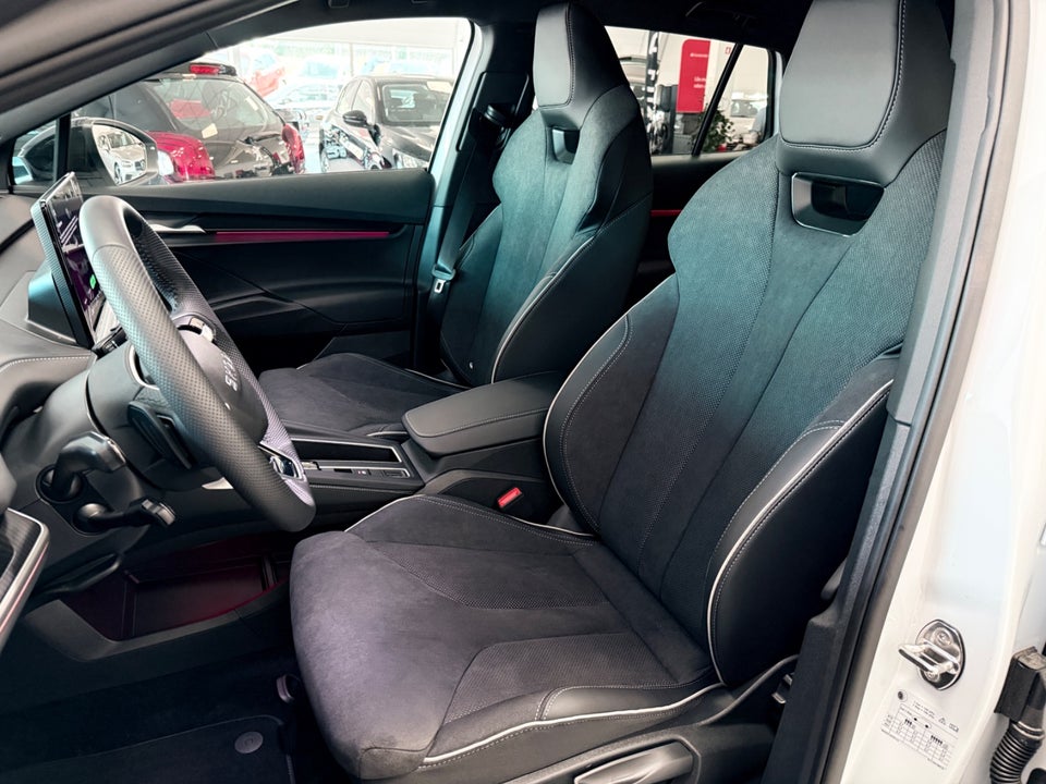 Skoda Elroq 85 iV Sportline 5d