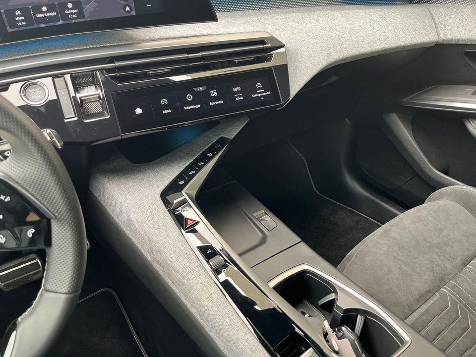 Peugeot e-5008 77 GT 7prs 5d