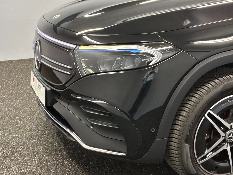 Mercedes EQB300 AMG Line 4Matic 5d