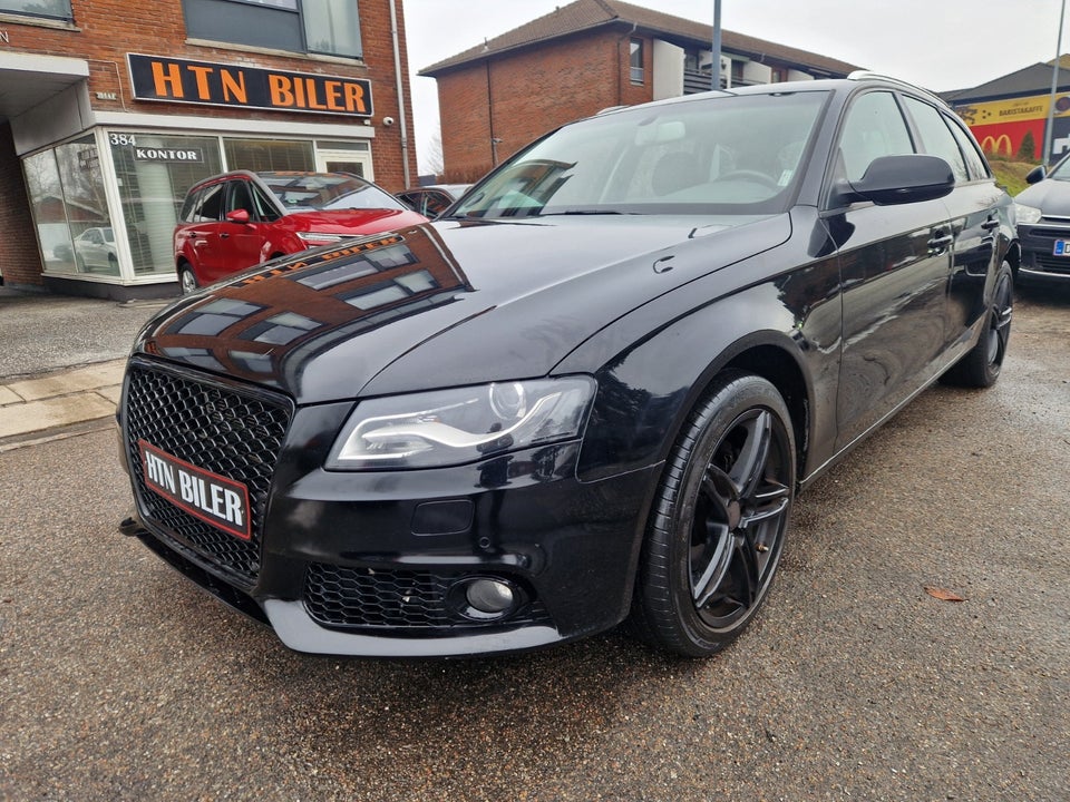 Audi A4 2,0 TDi 143 S-line Avant Multitr. 5d