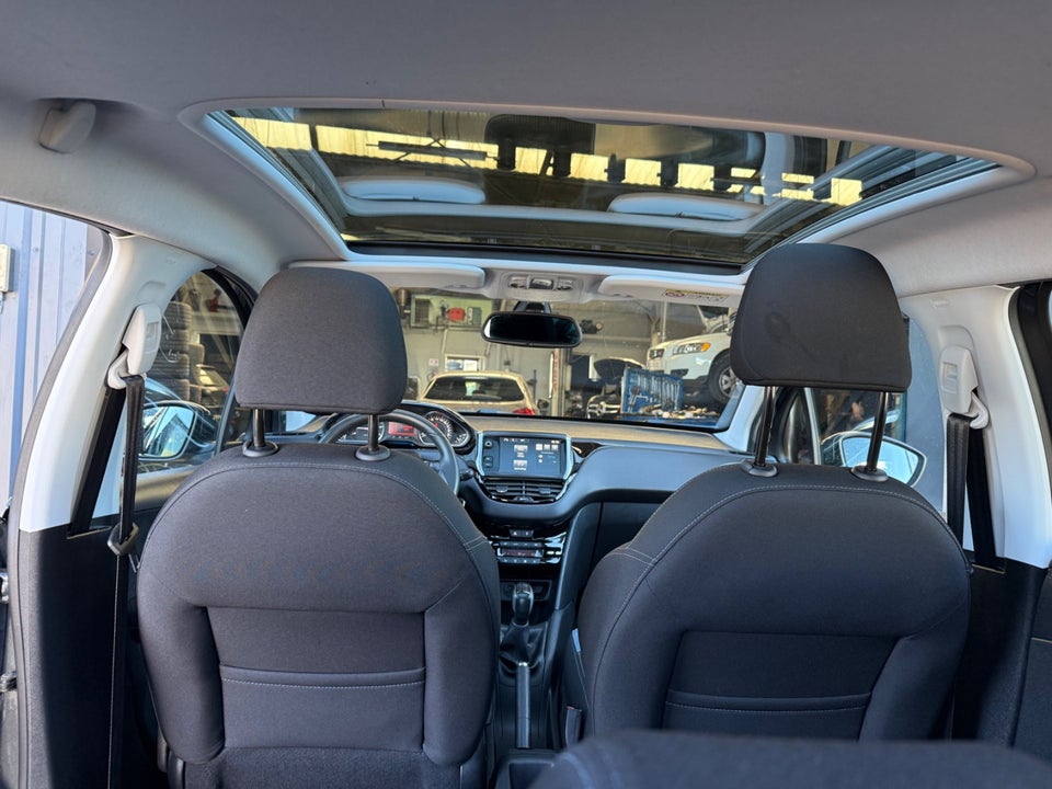 Peugeot 208 1,2 VTi 82 Allure 5d