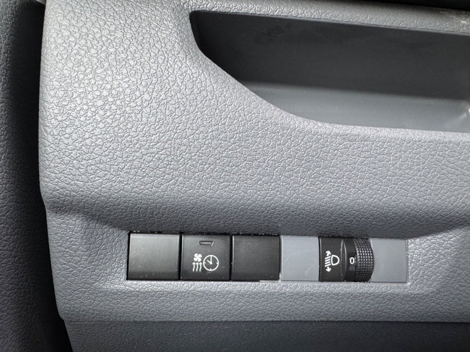 Toyota ProAce 1,5 D 120 Medium Comfort 5d