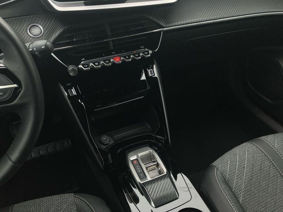 Peugeot e-2008 50 Allure 5d