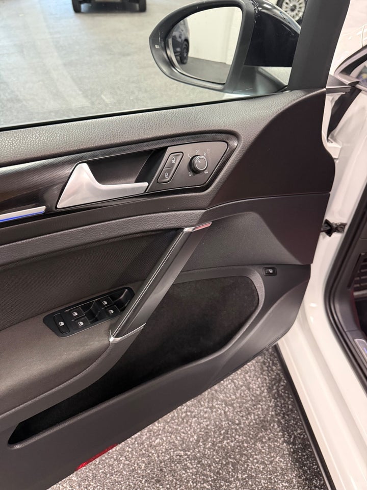 VW Golf VII 1,4 GTE DSG 5d
