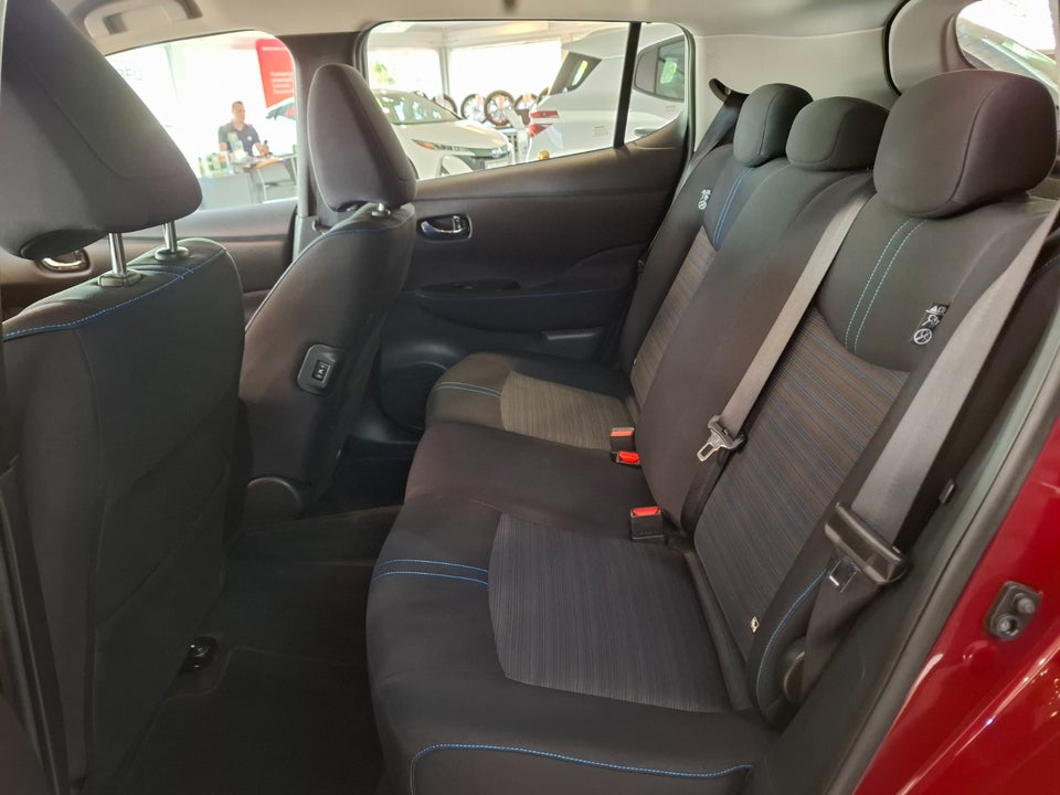 Nissan Leaf 40 Acenta 5d