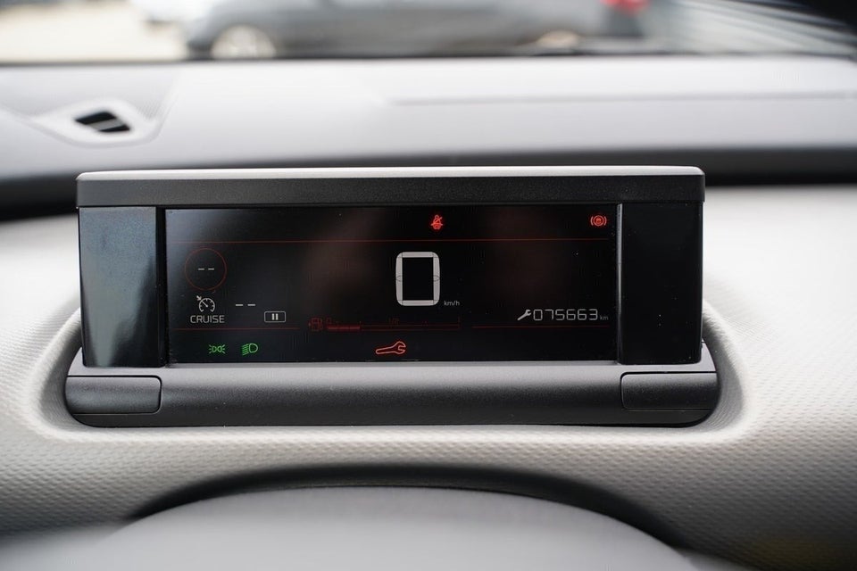 Citroën C4 Cactus 1,6 BlueHDi 100 BlackLine 5d