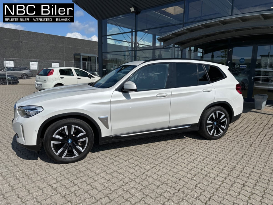 BMW iX3 Charged 5d