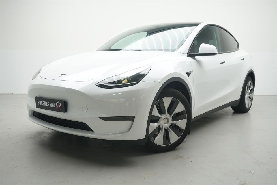 Tesla Model Y Long Range AWD 5d