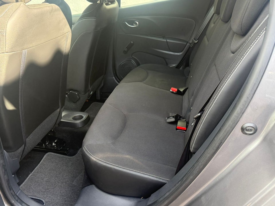 Renault Clio IV 0,9 TCe 90 Expression Sport Tourer 5d