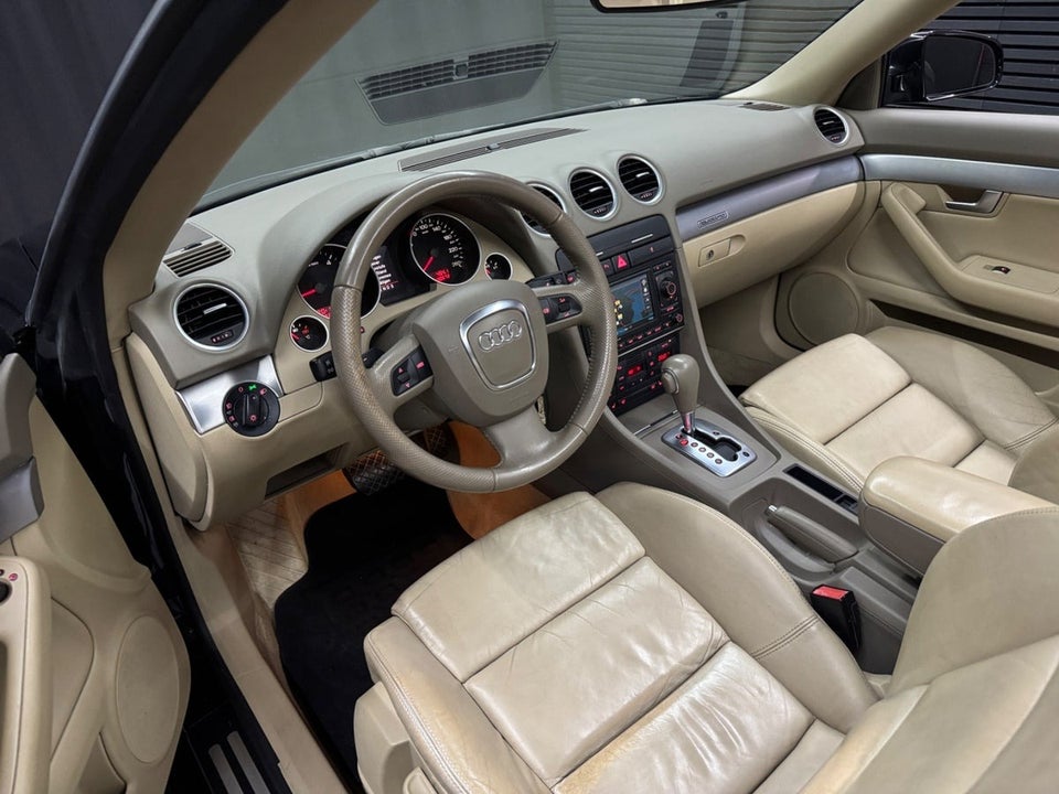 Audi A4 3,0 TDi Cabriolet quattro Tiptr. 2d