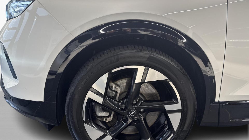 Opel Grandland-e 73 GS Sky 5d