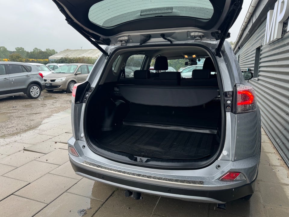 Toyota RAV4 2,5 Hybrid H3 MDS 5d