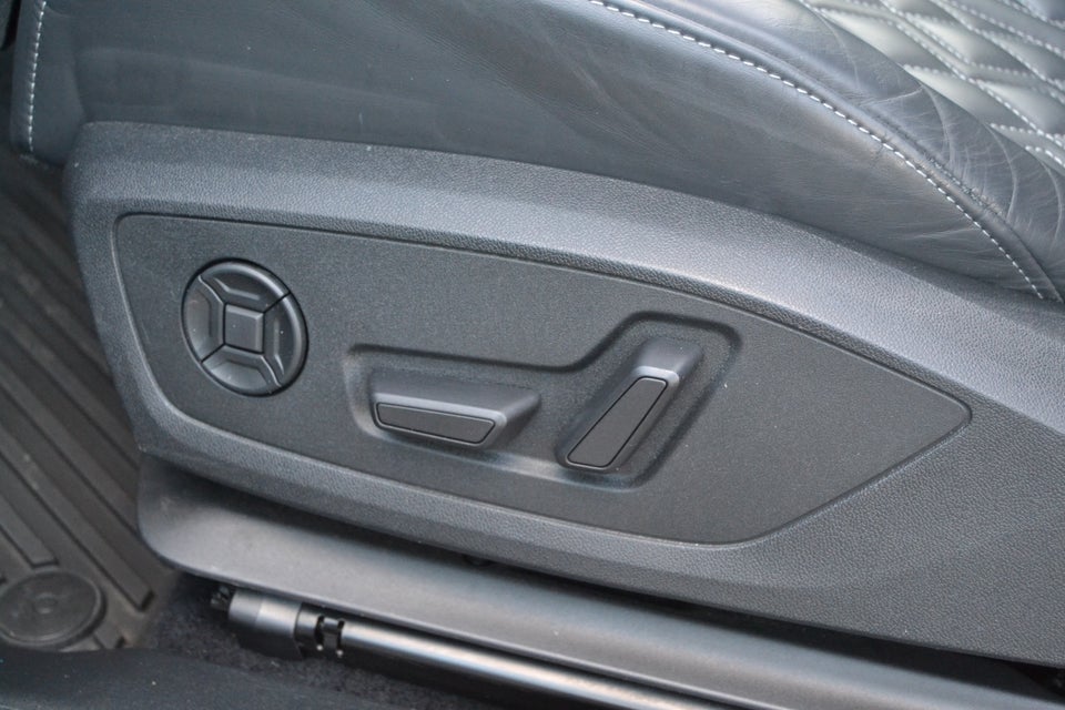 Audi Q4 e-tron 50 S-line quattro 5d