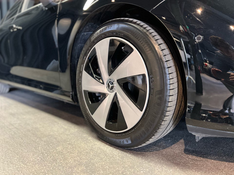 Mercedes CLA250+ EQ Progressive 4d