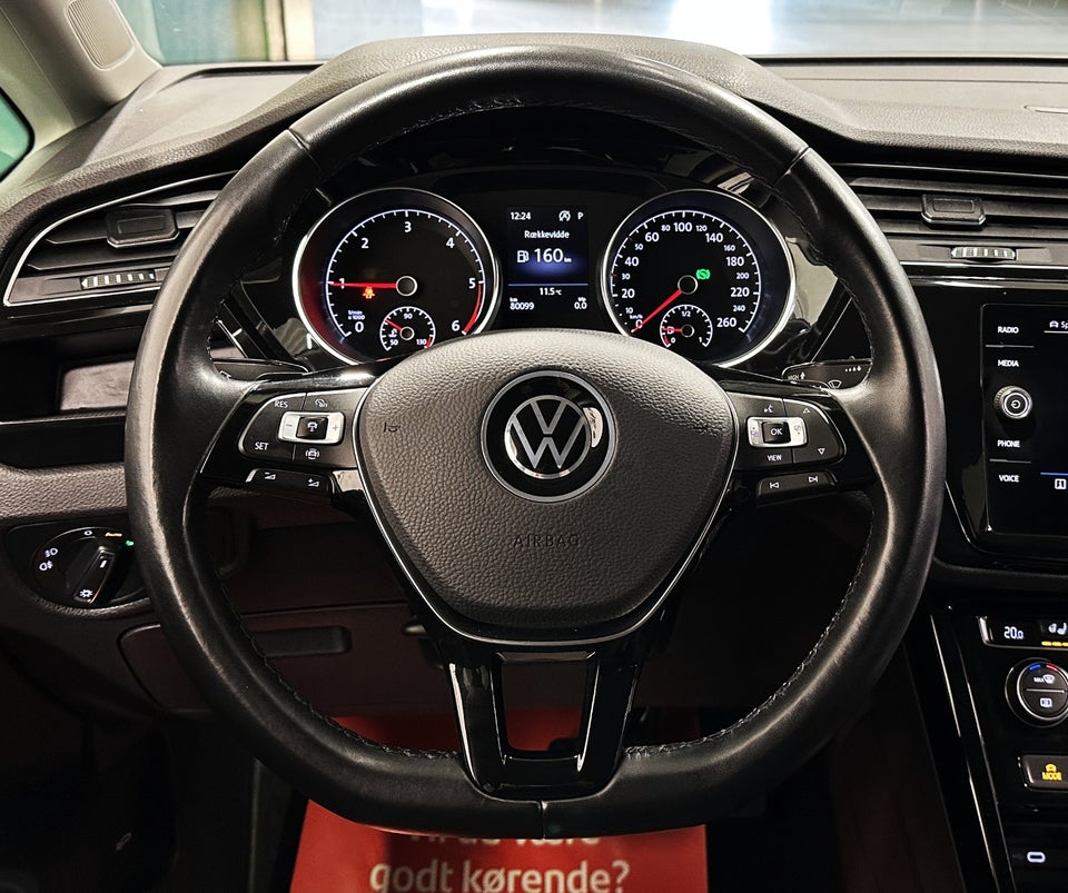 VW Touran 2,0 TDi 150 Highline DSG 7prs 5d
