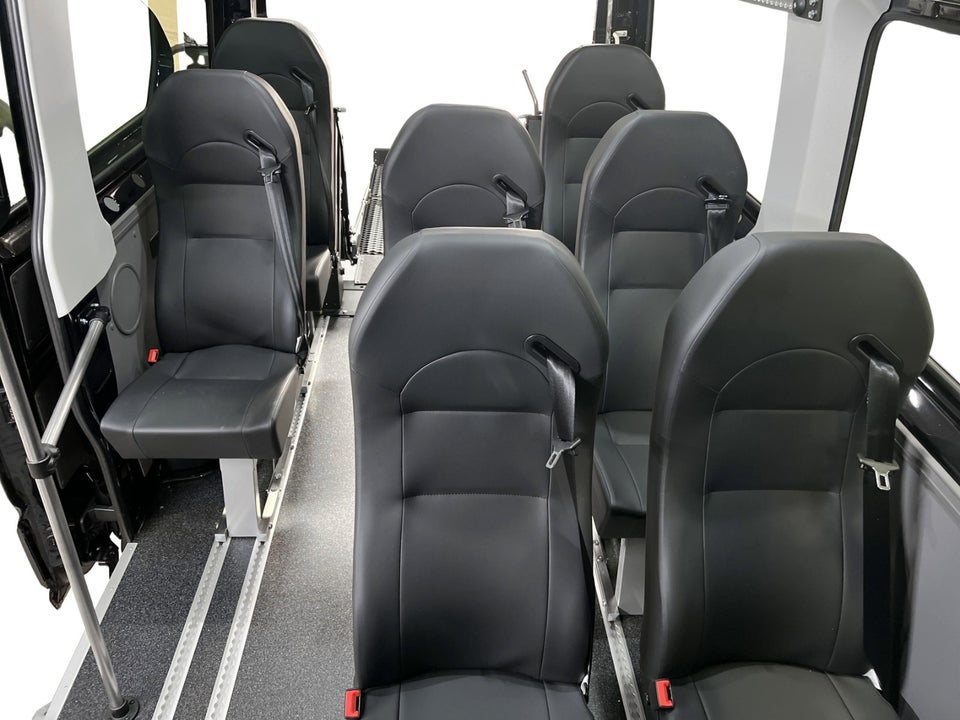 VW Crafter 35 2,0 TDi 177 Kombi L3H2 aut.