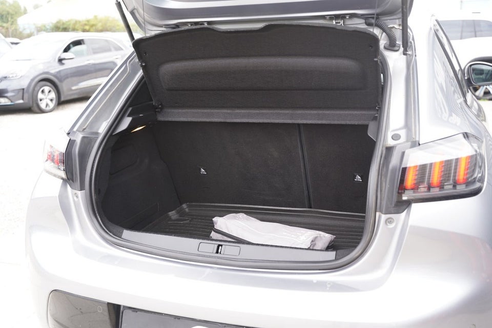 Peugeot 208 1,5 BlueHDi 100 Allure Sky 5d