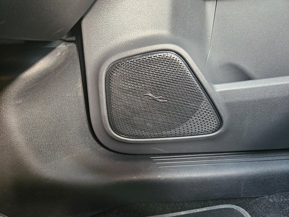 Mercedes EQB250 AMG Line 5d