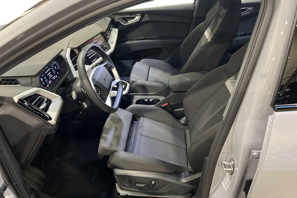 Audi Q4 e-tron 45 Progress 5d