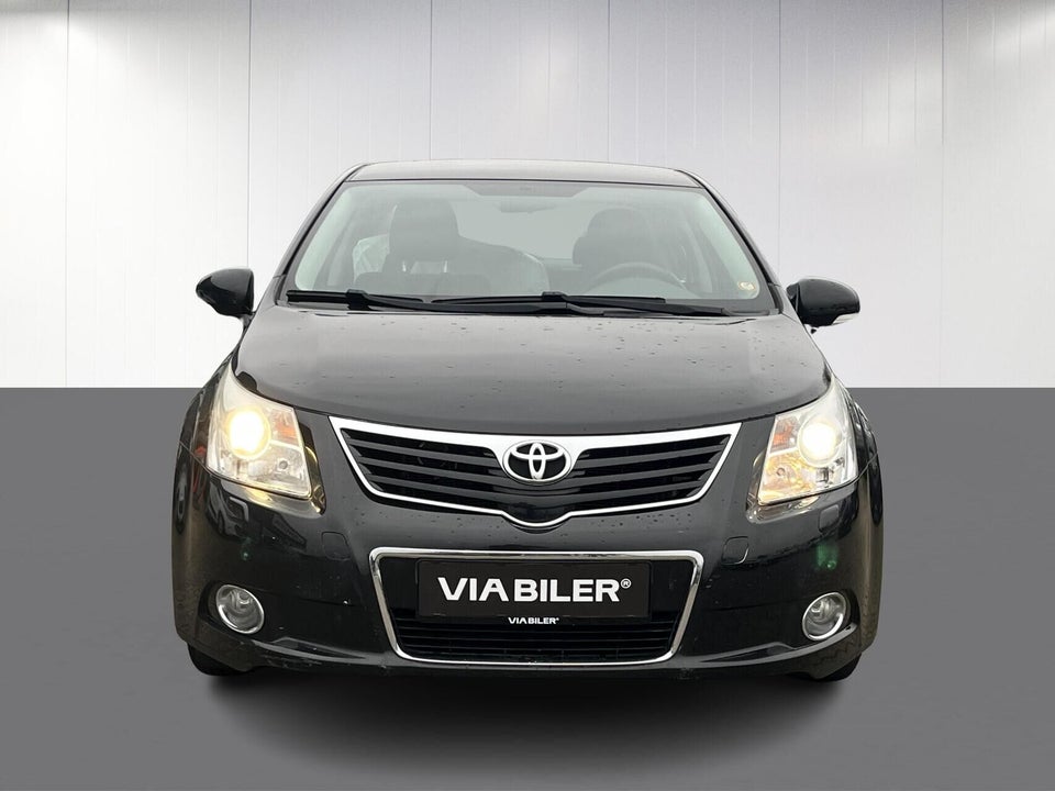 Toyota Avensis 1,6 VVT-i T1 stc. 5d