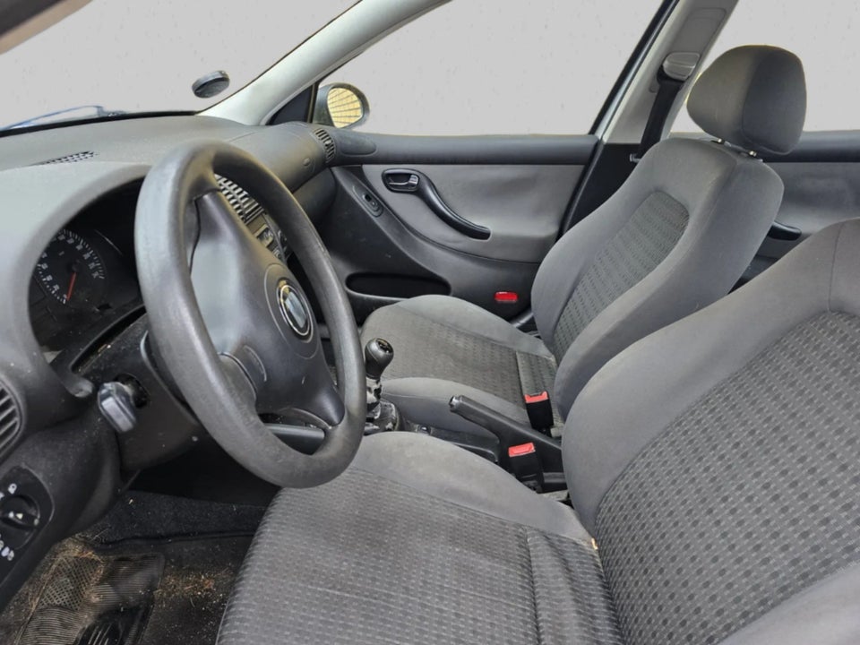 Seat Toledo 1,6 Stella 105 4d