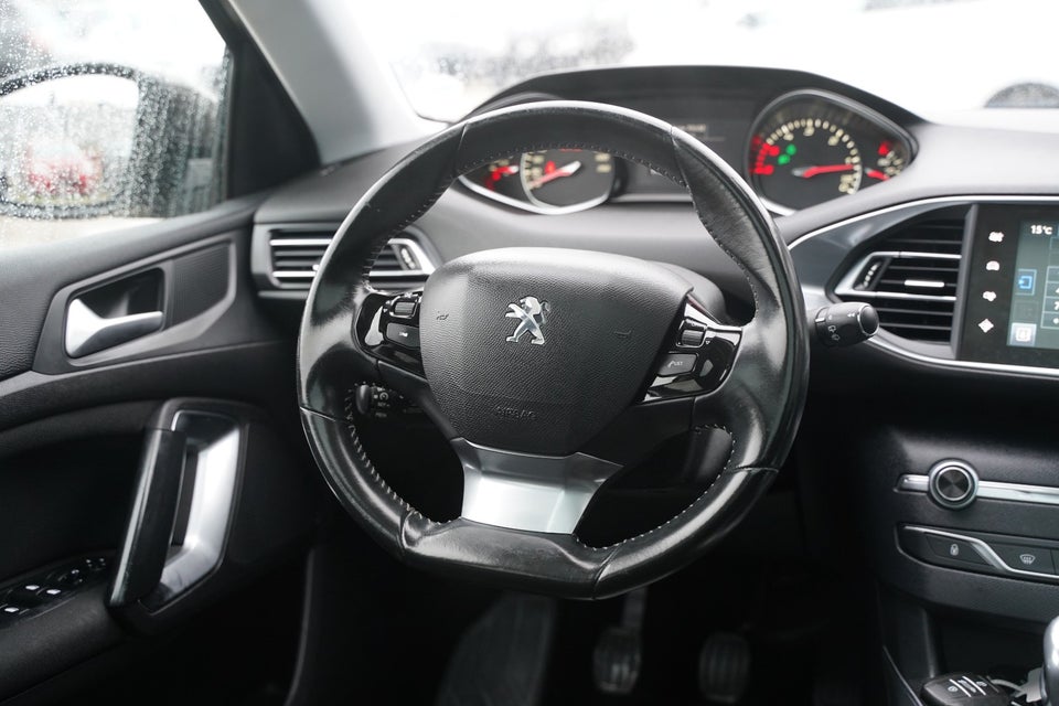 Peugeot 308 1,6 BlueHDi 120 Allure Sky SW 5d