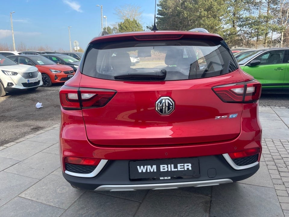 MG ZS EV Luxury 5d