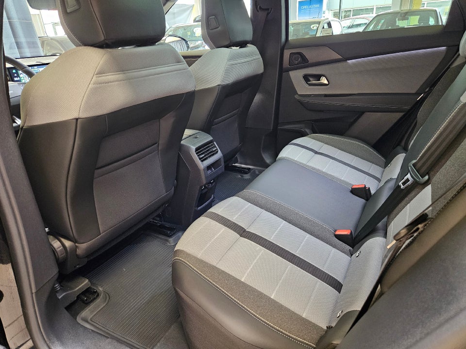 Opel Grandland-e 73 GS Sky 5d