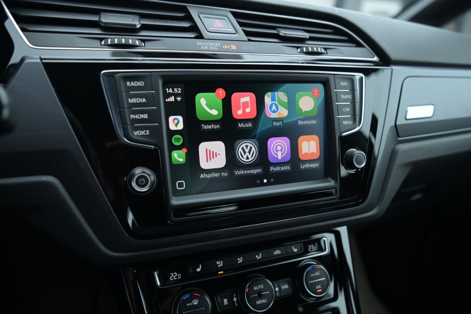 VW Touran 2,0 TDi 150 R-line DSG 7prs 5d