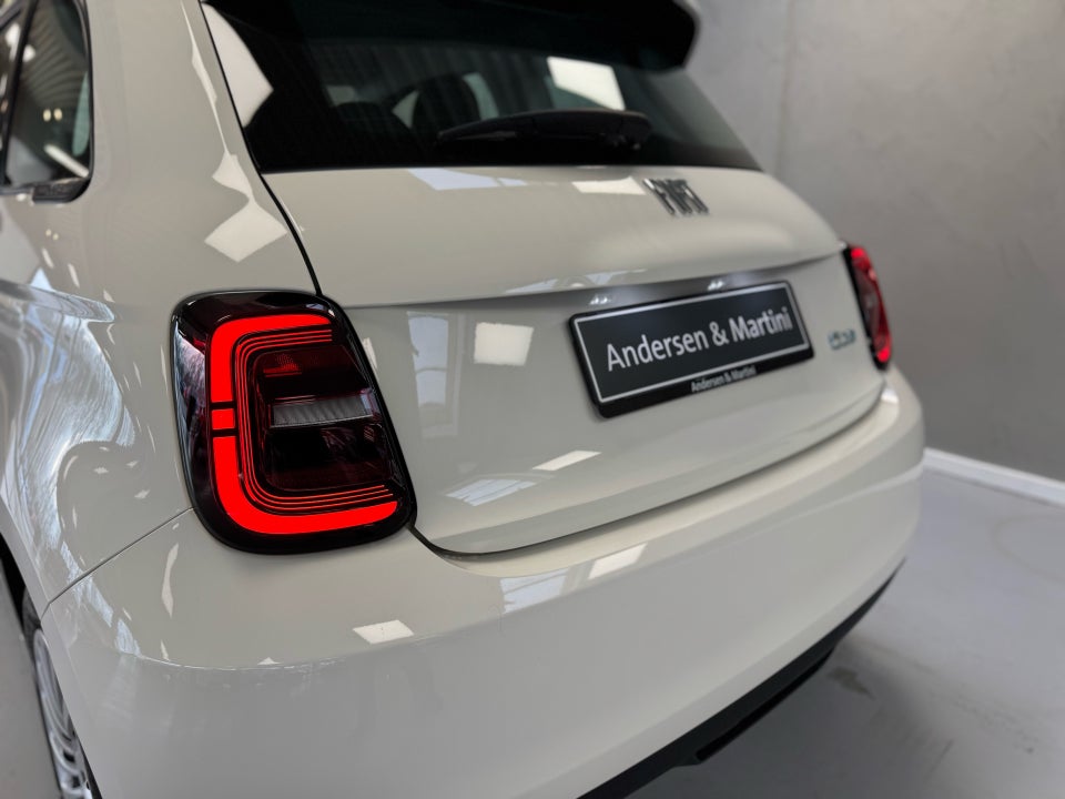 Fiat 500e 24 Icon 3d