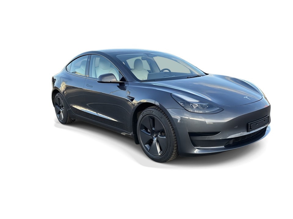 Tesla Model 3 Standard Range+ RWD 4d