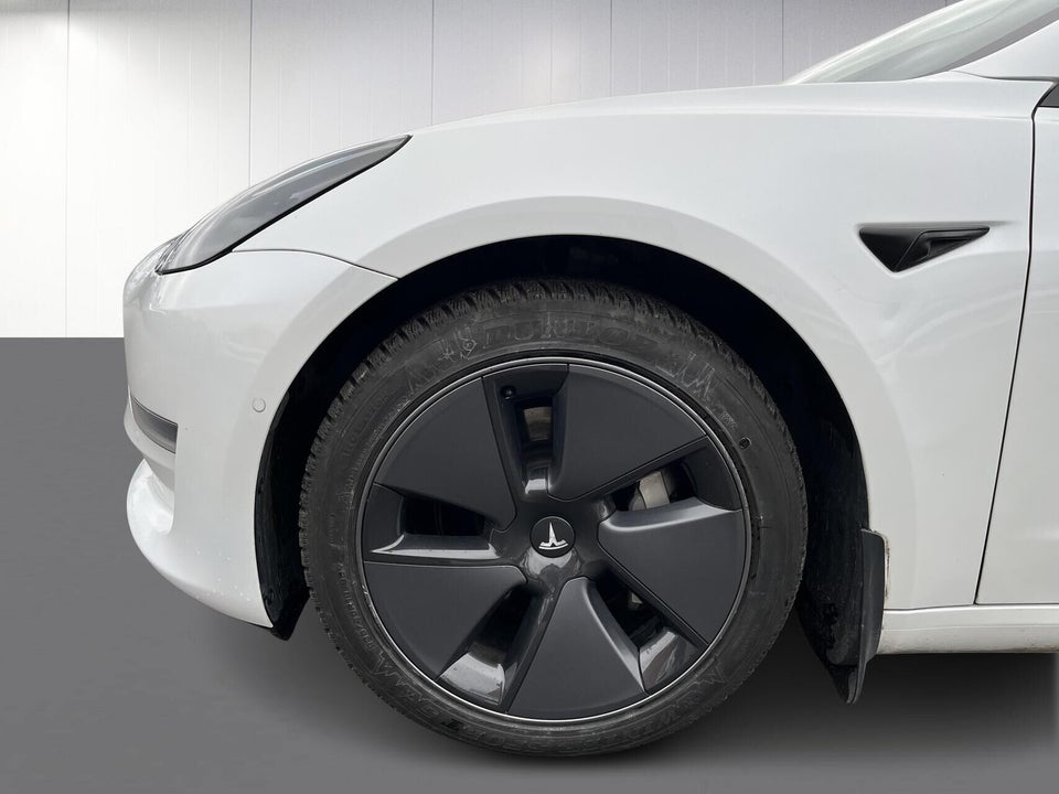 Tesla Model 3 Long Range AWD 4d