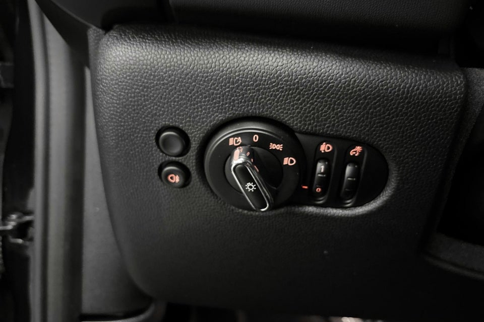 MINI Cooper SE Classic Trim 3d