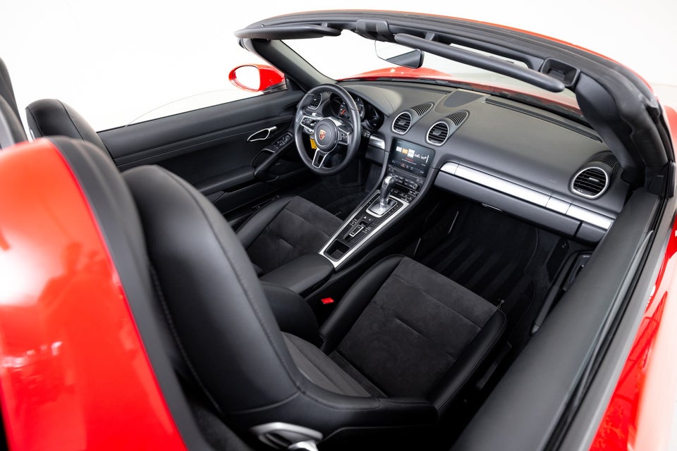 Porsche 718 Boxster 2,0 PDK 2d