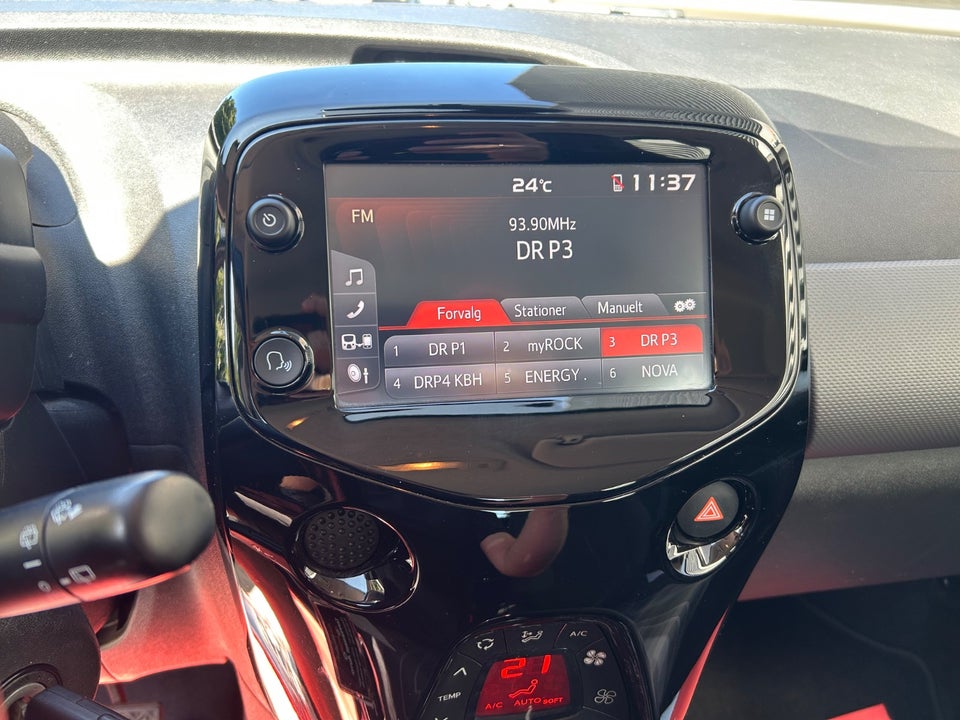Peugeot 108 1,0 e-VTi 72 Prestige Pack 5d
