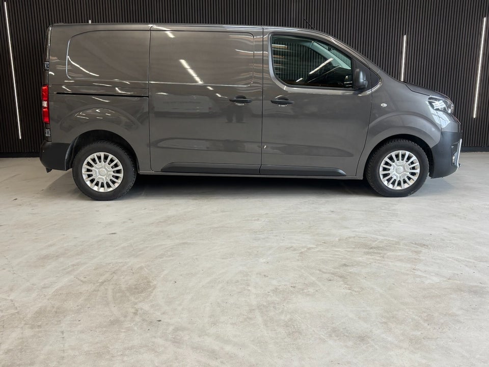 Toyota ProAce 2,0 D 144 Medium Master aut. 4d