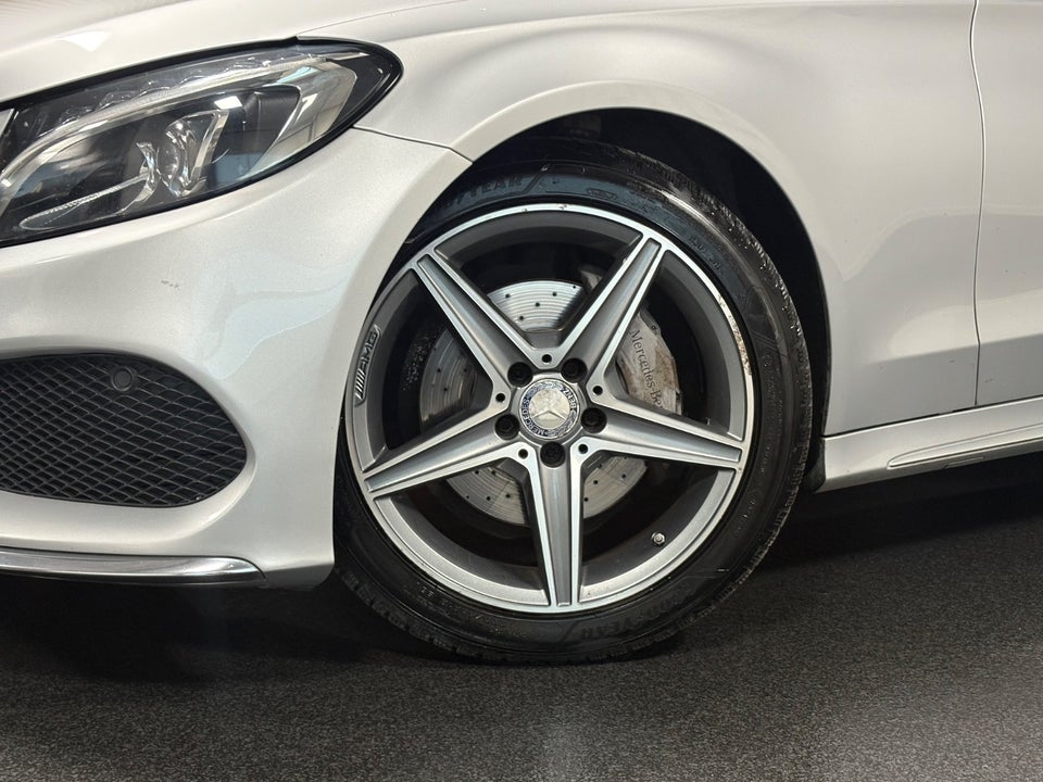 Mercedes C220 d 2,2 AMG Line stc. aut. 5d