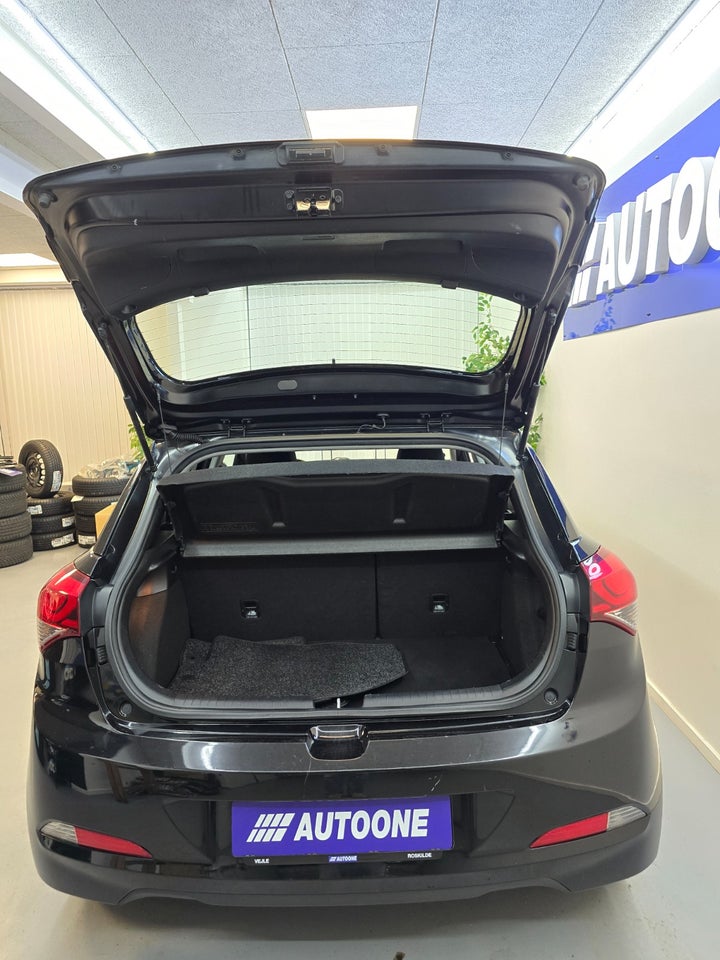 Hyundai i20 1,0 T-GDi Spring 5d