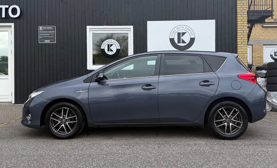 Toyota Auris 1,8 Hybrid H2 Comfort CVT 5d