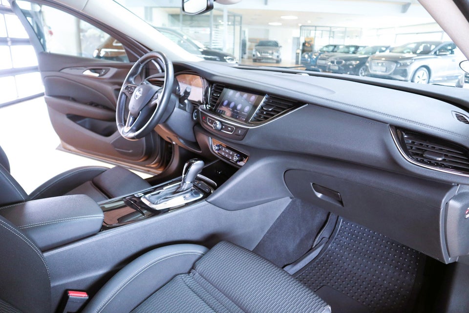 Opel Insignia 1,5 T 165 Innovation Grand Sport aut. 5d