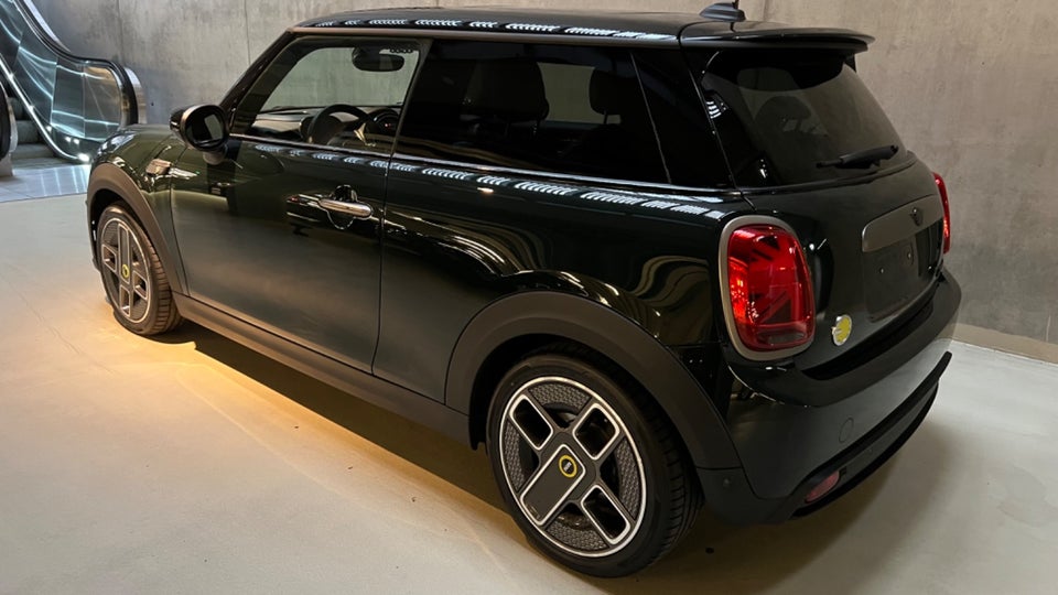 MINI Cooper SE Resolute Edition 3d