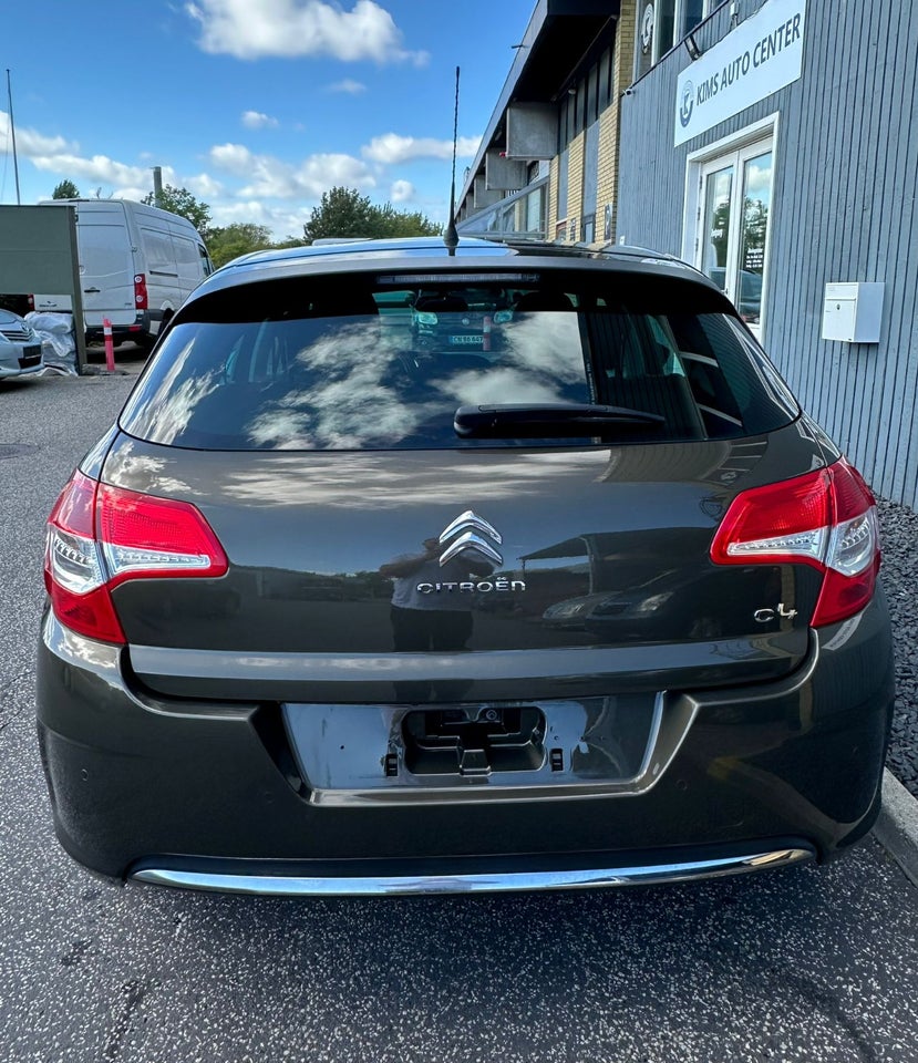 Citroën C4 1,2 PureTech 130 Live 5d