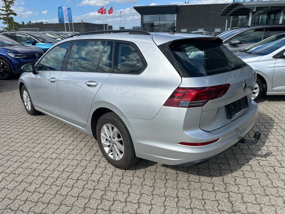 VW Golf VIII 1,5 eTSi 130 Life Variant DSG 5d