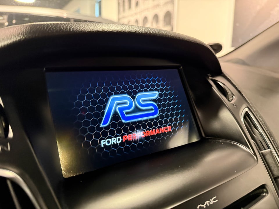 Ford Focus 2,3 SCTi 350 RS 5d