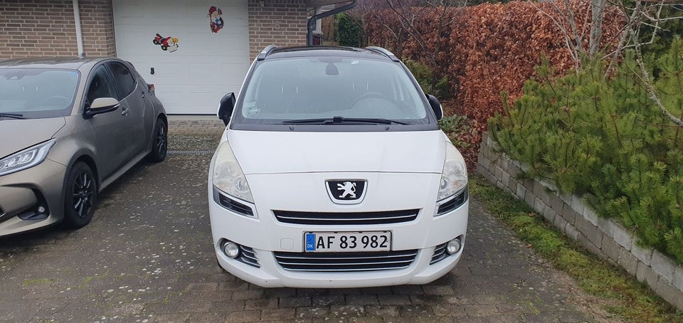 Peugeot 5008 1,6 HDi 112 Style Limited 5d