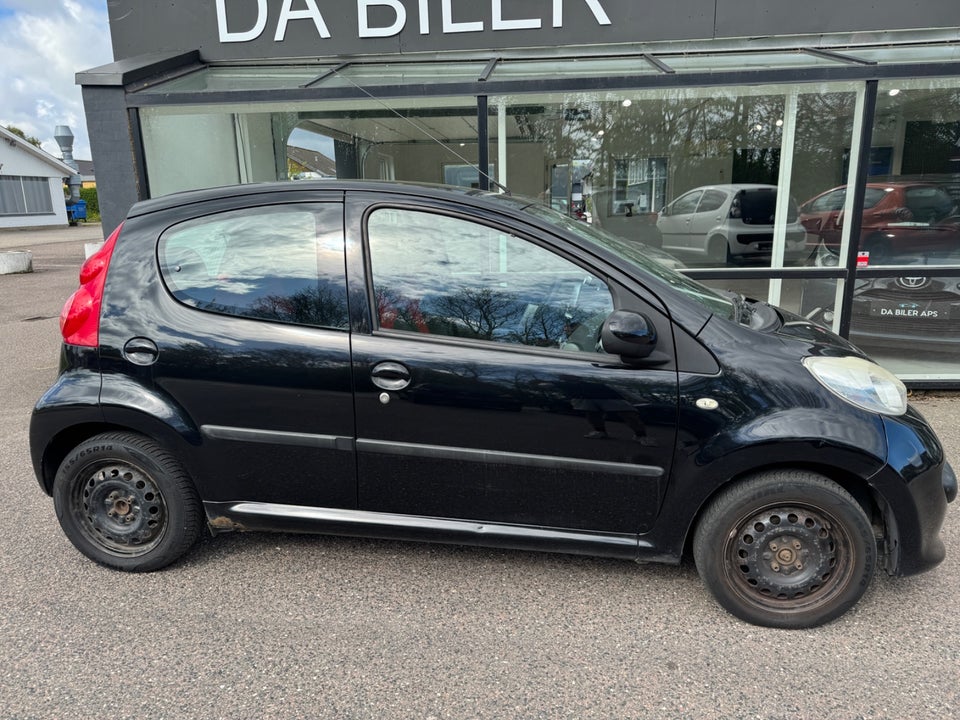 Peugeot 107 1,0 Active 5d