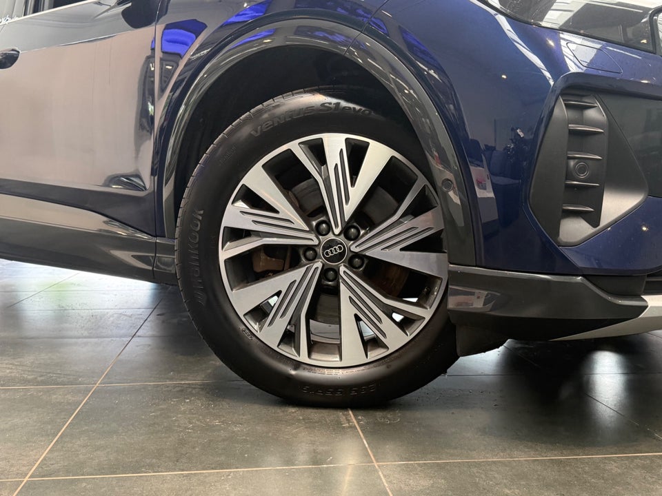Audi Q4 e-tron 40  5d